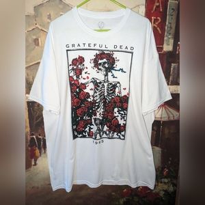 Greatful Dead skeleton tshirt